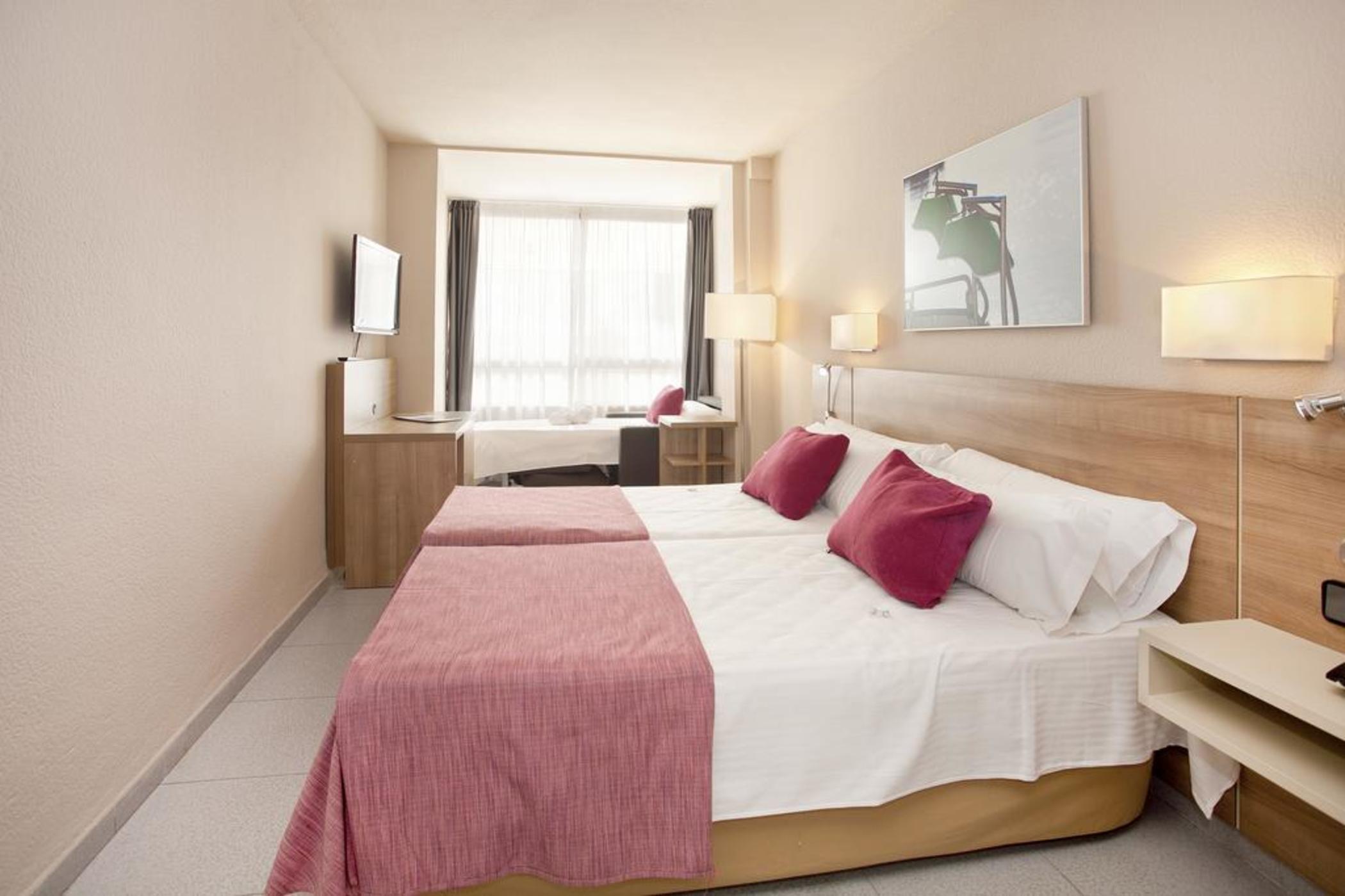 Port Eugeni Hotel Cambrils Luaran gambar