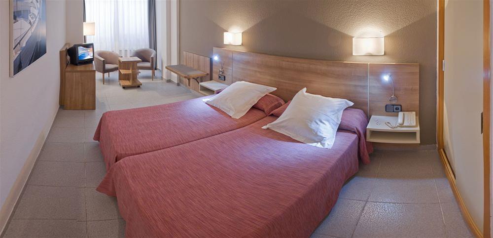 Port Eugeni Hotel Cambrils Luaran gambar