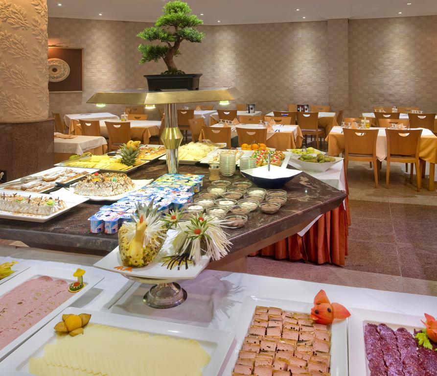 Port Eugeni Hotel Cambrils Luaran gambar